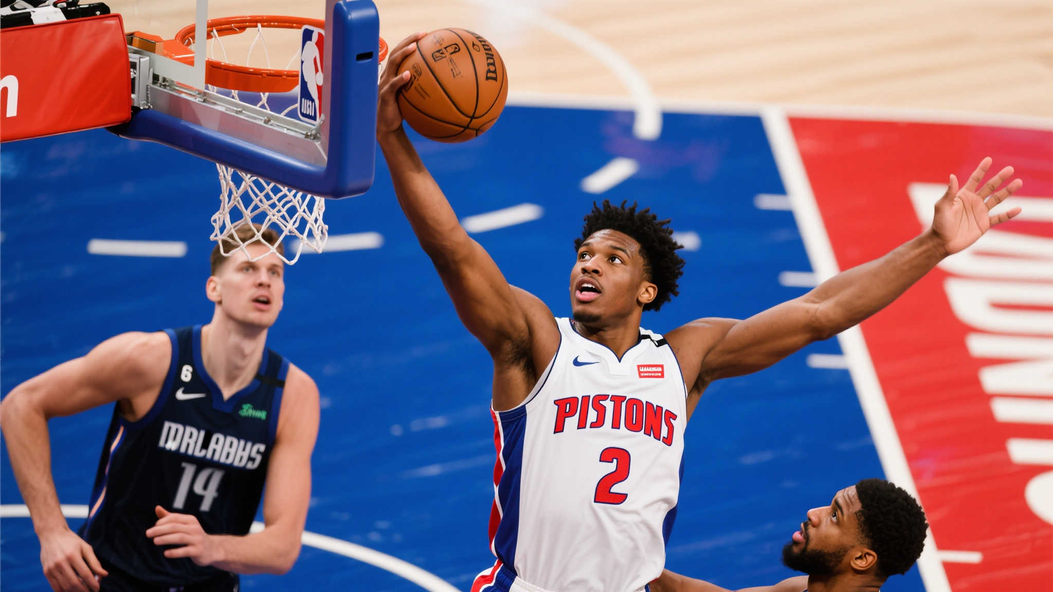 马威失手无憾,洛媒力荐湖人三大中锋!波神入围,杜伦霸气领跑 马威失手无憾,洛媒力荐湖人三大中锋!波神入围,杜伦霸气领跑